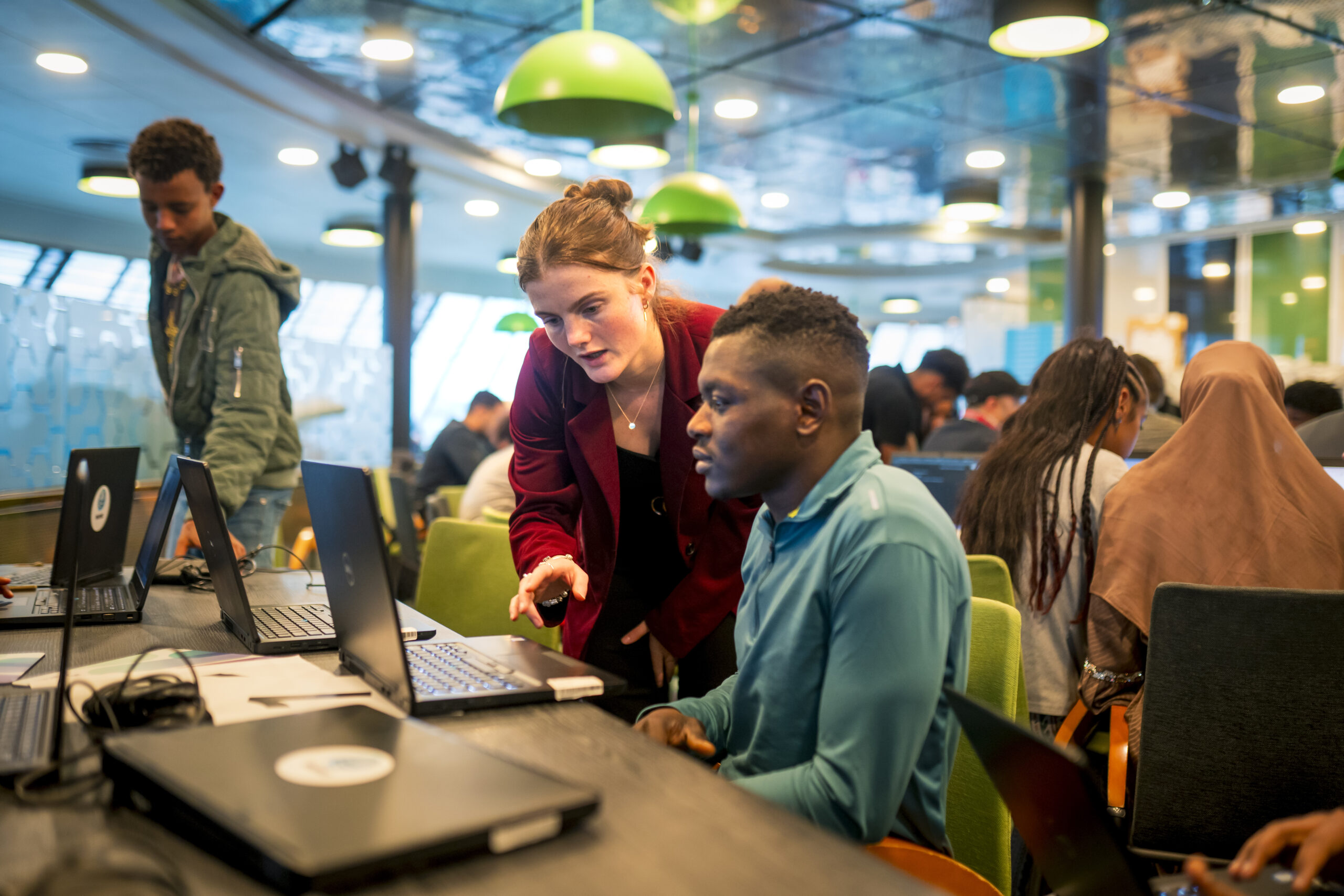 Omdat toegang en vaardigheden hand in hand gaan: onze nieuwe overzichtspagina digitale vaardigheden! 